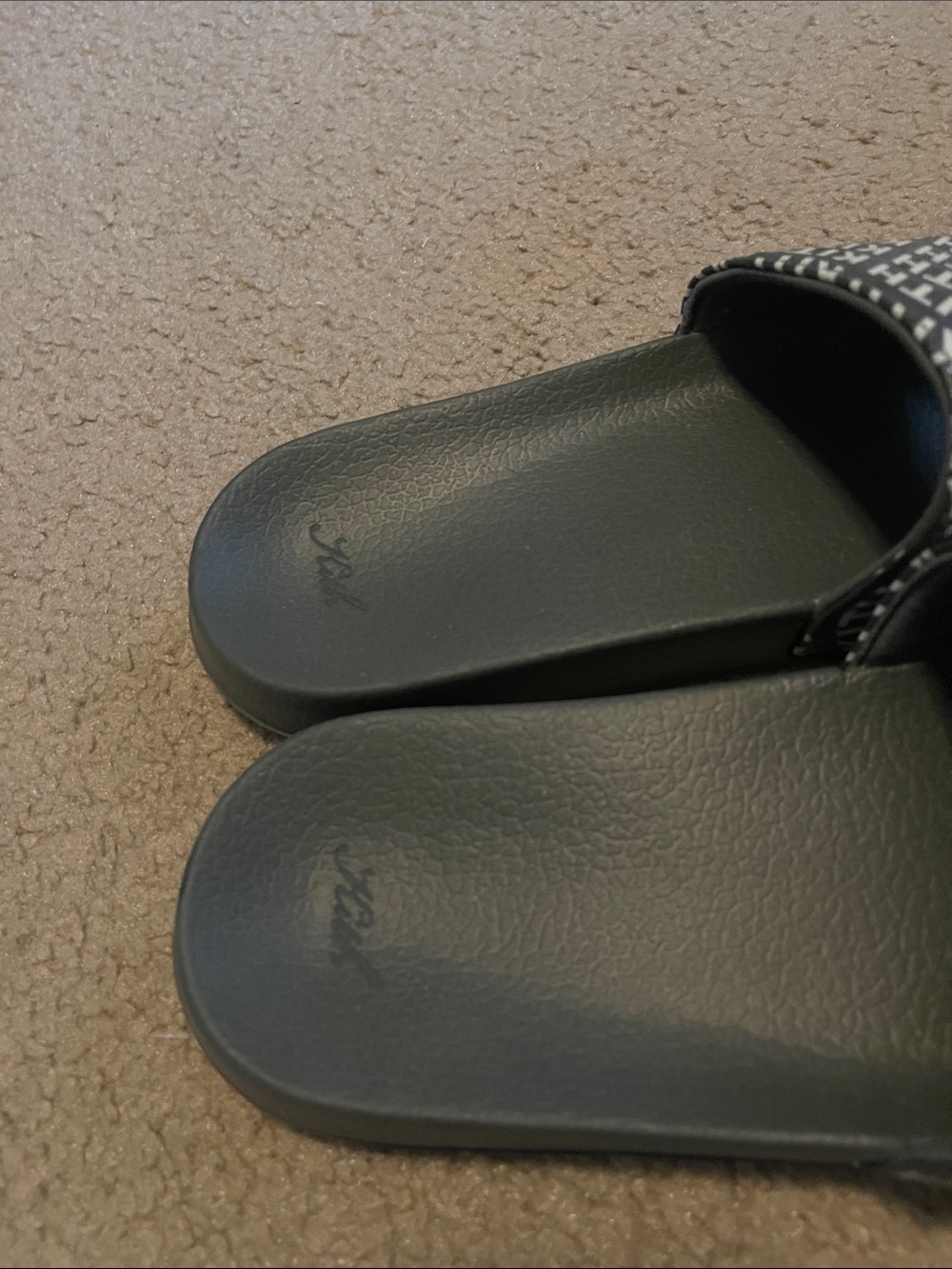 KITH Green Men’s Logo Slide Sandals.  Size 10 - Picture 2 of 4